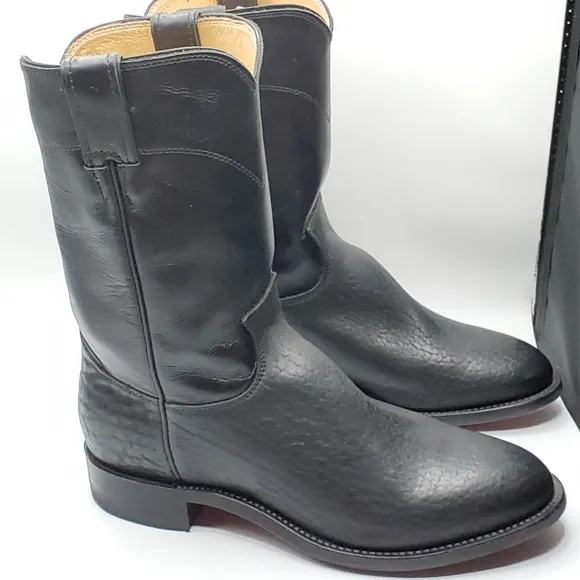 Justin 3187 roper boot with bullhide foot and a roper toe toe size 8.5 D