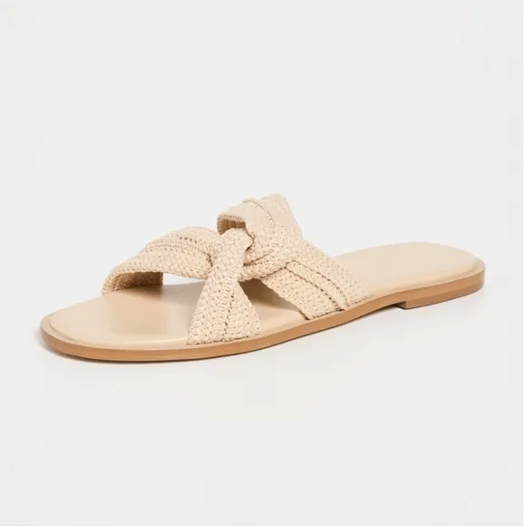 KAANASUvita Textured Wrap Sandal