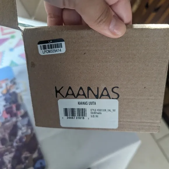 KAANASUvita Textured Wrap Sandal