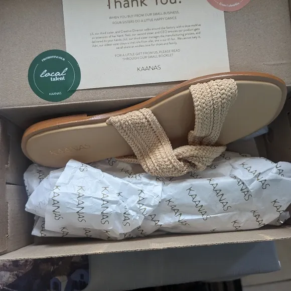 KAANASUvita Textured Wrap Sandal