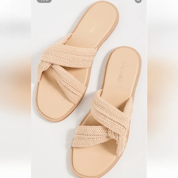 KAANASUvita Textured Wrap Sandal