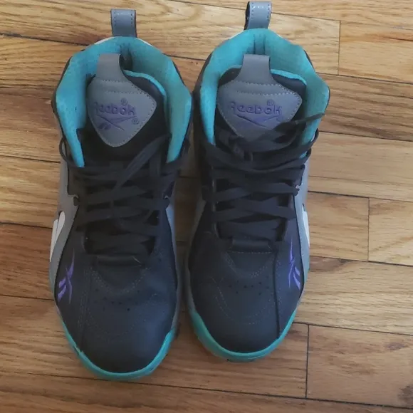 Kamikaze sneakers