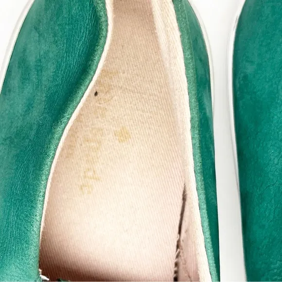KATE SPADE Selma Green Flamingo Leather Slip On Sneakers, Size 7.5