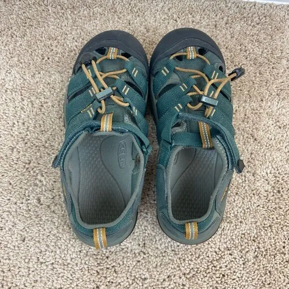 Keen Big Kid’s Newport H2 Slip-On Hiking Water Shoes - Dark Green