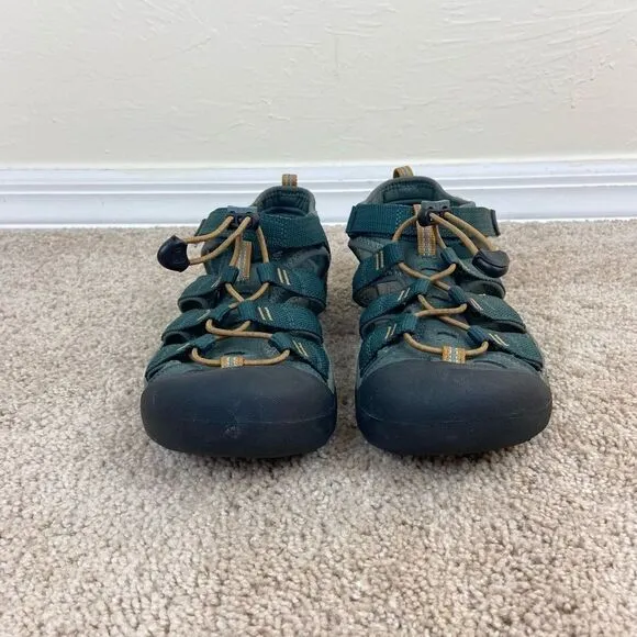 Keen Big Kid’s Newport H2 Slip-On Hiking Water Shoes - Dark Green