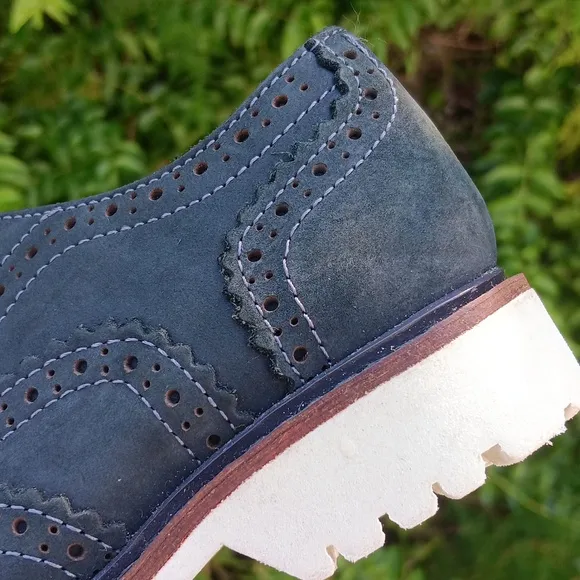 Kenneth Cole Wing Tip Brogue Nubuck Blue T-Suede Shoe  👞
