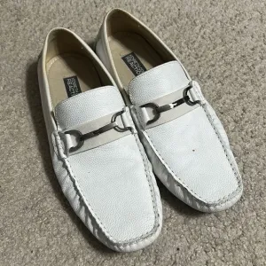 Kenneth Cole Leather Shoes