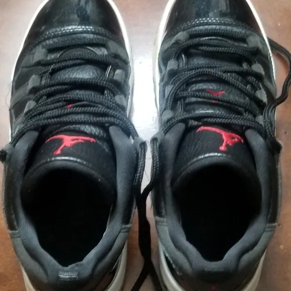 KID'S AIR JORDAN 11 RETRO LOW BASKETBALL SHOES SZ.2Y #505836-001