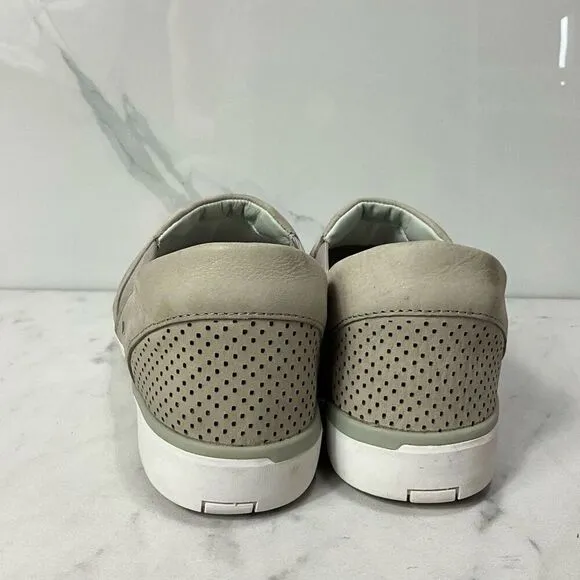 KIZIK Tan Leather Slip On Sneakers