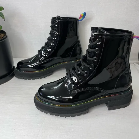 KURT GEIGER LONDONWomen's Birdie Patent Leather BlackCombat Boots‎