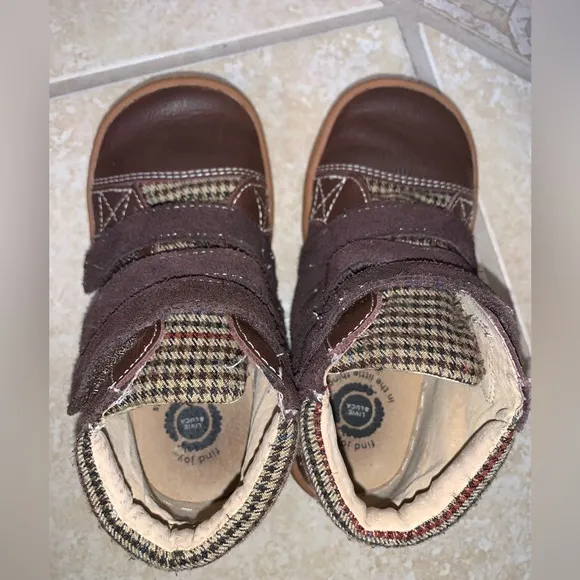 LIVIE &amp; LUCA BOYS Brown leather boots boys size 11