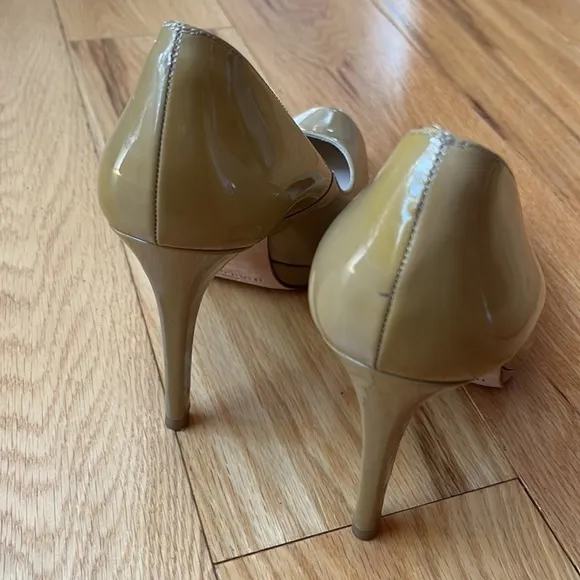 L.K. Bennett Sledge Beige Patent Platform Court Shoes Sz 9