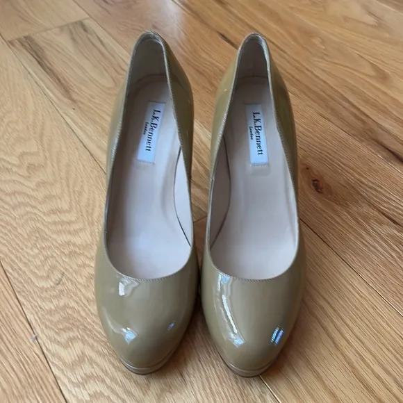 L.K. Bennett Sledge Beige Patent Platform Court Shoes Sz 9