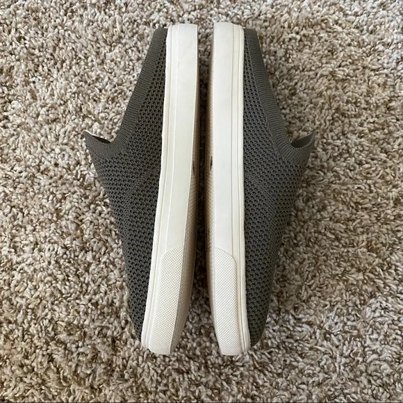 Lucky Brand Larlan Mule Slip On Shoes in Army Green Size 9