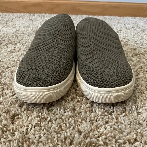 Lucky Brand Larlan Mule Slip On Shoes in Army Green Size 9