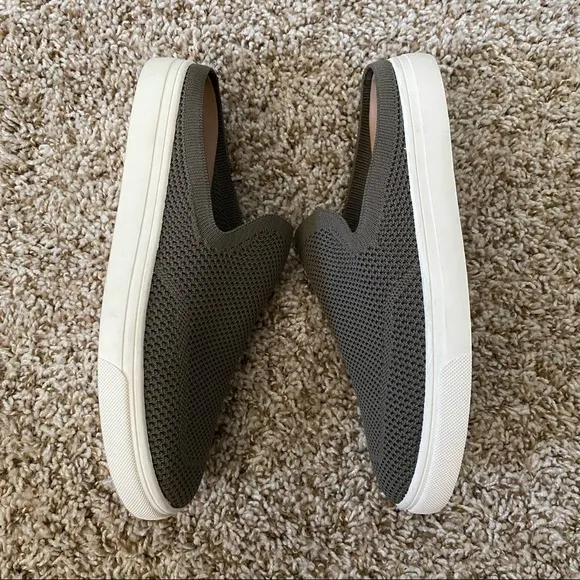 Lucky Brand Larlan Mule Slip On Shoes in Army Green Size 9