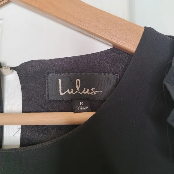 Lulu's We Got The Pleat Statement Sleeve Dress LBD