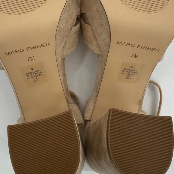 MARC FISHER DAMASK WOMENS SUEDE PLATFORM SANDALS  SIZE 7  COLOR LIGHT PINK  NWT