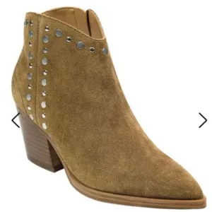 Marc Fisher Deni studded Suede Ankle Boots Sz 6.5 tan western boho