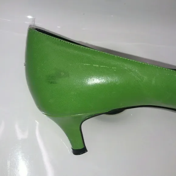 Marc Jacobs green leather shoes