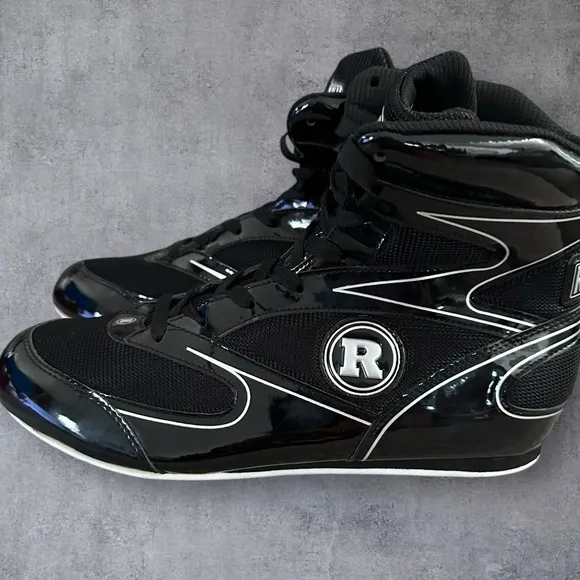 Men’s Ring Side Black Round Toe Lace up Wrestling Shoes, Size 10.