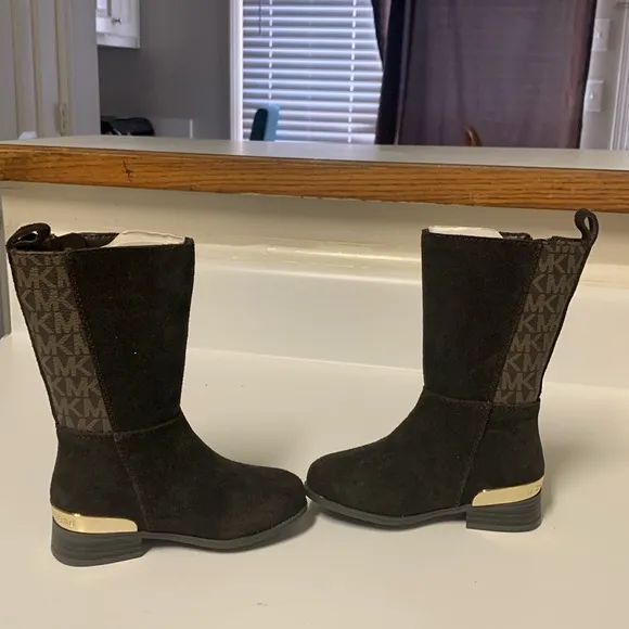 Michael Kors Girls Finley Makysa Logo Boots