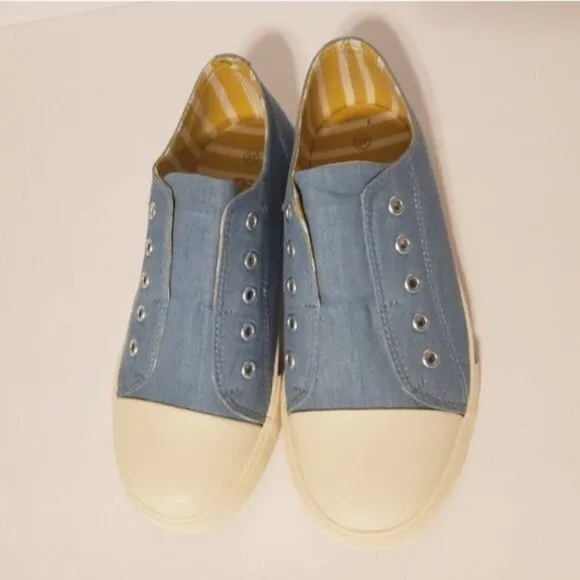 Mini Boden blue slip on shoes 37 / 5  Boy New