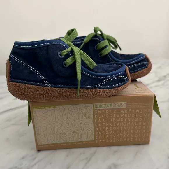 Morgan &amp; Milo Chukka Blue Suede Boots 7.5