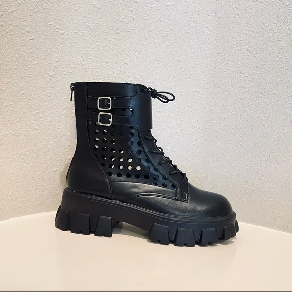 Mudd Krystal Perforated Vegan Leather Black Combat Boots/Sz:9/NEW