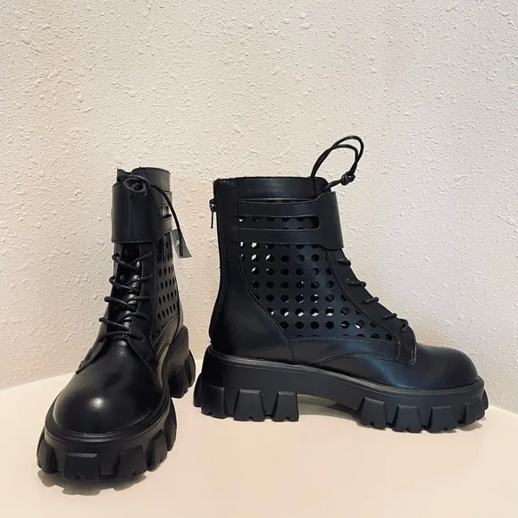 Mudd Krystal Perforated Vegan Leather Black Combat Boots/Sz:9/NEW