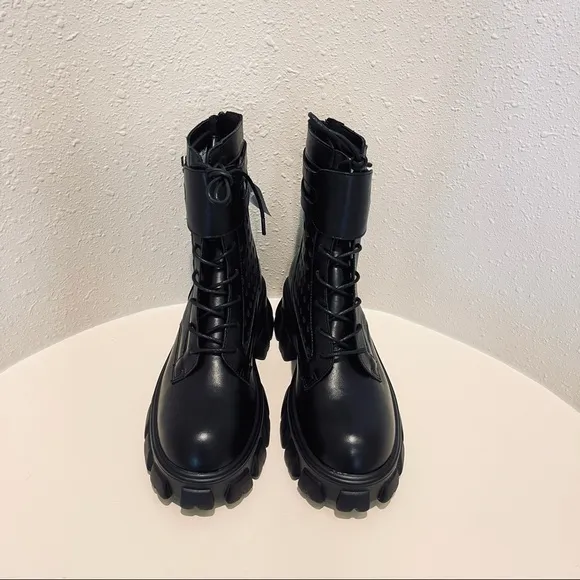 Mudd Krystal Perforated Vegan Leather Black Combat Boots/Sz:9/NEW