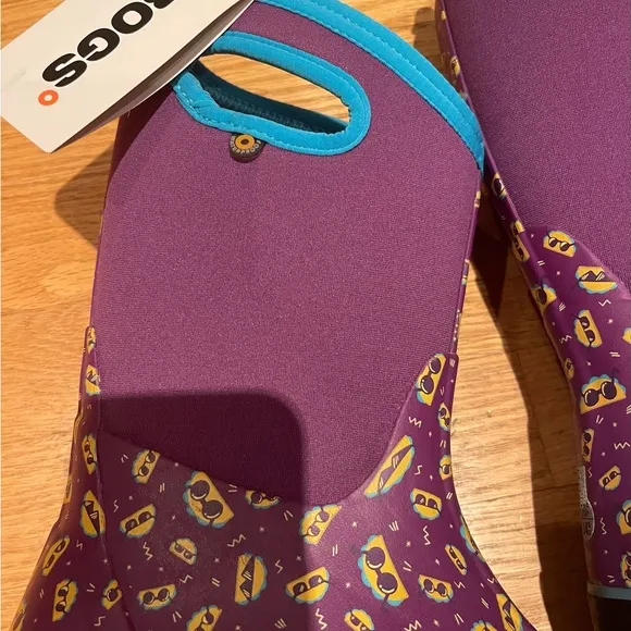 New Bogs Classic Tacos youth boots size 6