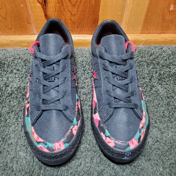 NEW Converse One Flower Infant 11