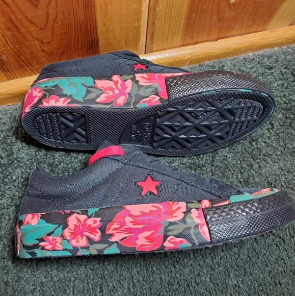 NEW Converse One Flower Infant 11