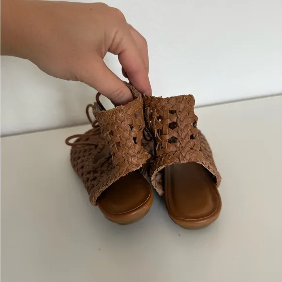 New Joie 100% leather Brown Woven gladiator lace up Sandals