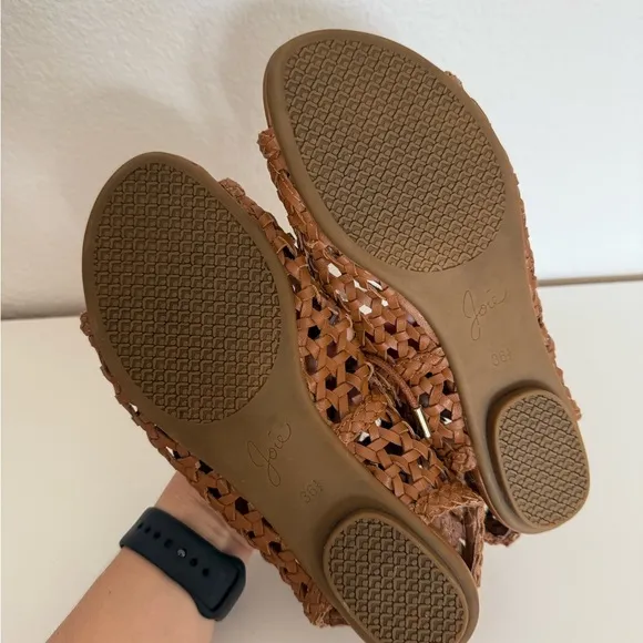 New Joie 100% leather Brown Woven gladiator lace up Sandals