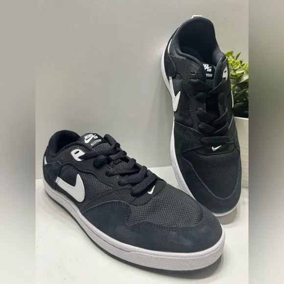 NEW Nike Alleyoop SB Men's Skate Shoes Black White CJ0882-001 Size 10, 11.5