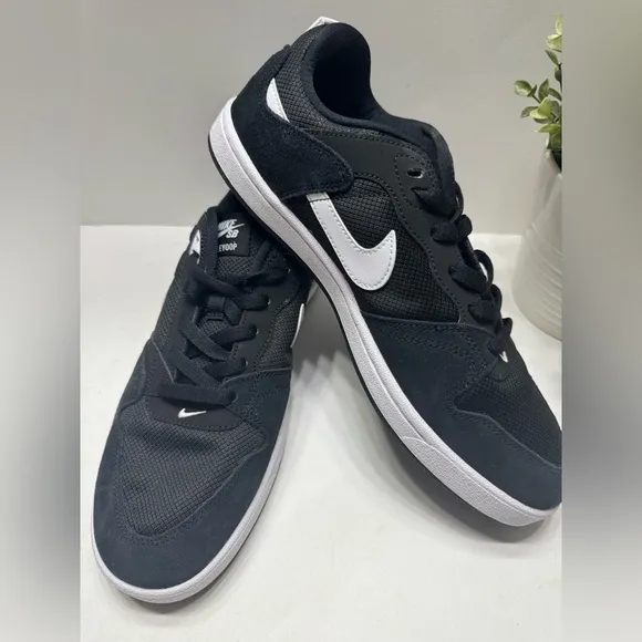 NEW Nike Alleyoop SB Men's Skate Shoes Black White CJ0882-001 Size 10, 11.5