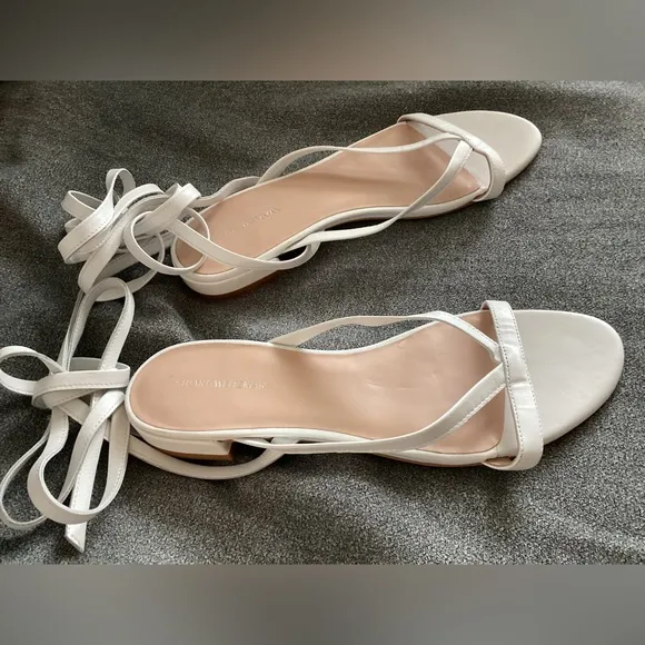 New Stuart Weitzman Leather Anita Ankle Wrap Sandal in White size 9
