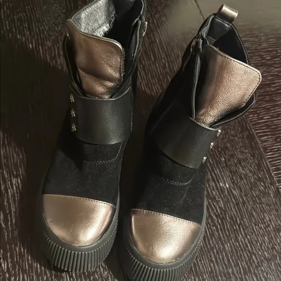 New Suede Bronx Black and Bronze Ankle Boots