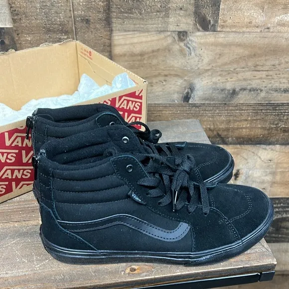 New Vans Filmore Hi Zip Skate Shoes Back Zip Youth Size 5 Women's Size‎ 7