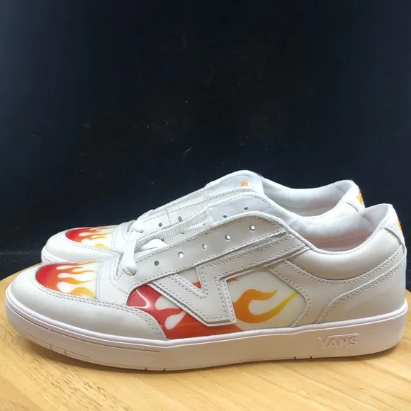 NEW VANS Lowland CC True Lenticular White Flame