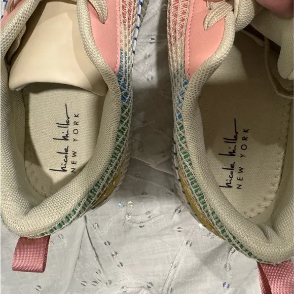 Nicole Miller Brita Mixed Platform Sneakers Sz 10 Pastel Blanket Weave