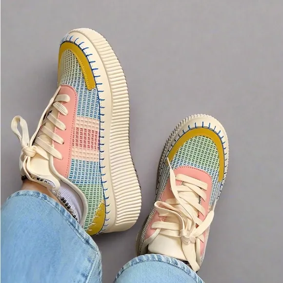 Nicole Miller Brita Mixed Platform Sneakers Sz 10 Pastel Blanket Weave