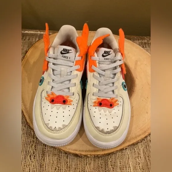 Nike Air Force 1 Low Lv8 Easy On Style Character! Little Kids Size 1Y