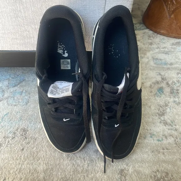 Nike Air Force 1 low Youth Size 7y Black/white