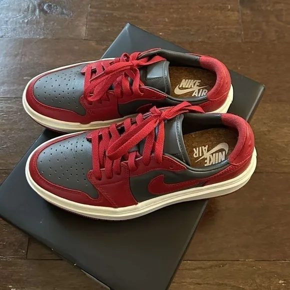 Nike Air Jordan 1 Elevate Low-Women’s 7.5 red/Gray