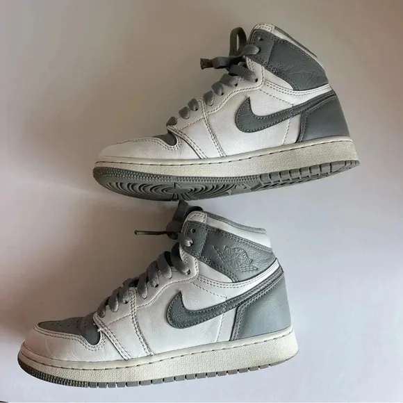 Nike Air Jordan 1 Retro High OG Stealth GS Size 4.0Y Shoes White Grey