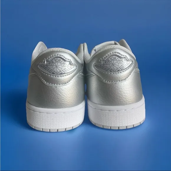 Nike Air Jordan 1 Retro Low OG Shoes Gray Metallic Silver CZ0790-002 Men's 12