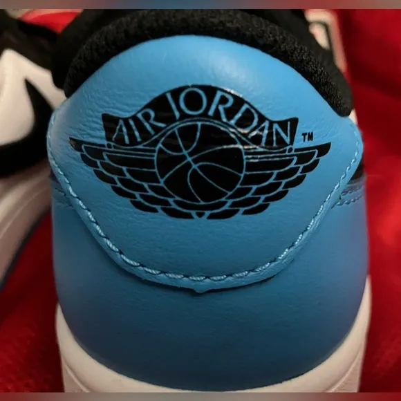Nike Air Jordan 1 Retro Low UNC Tarheels Sneakers Carolina Blue Shoes